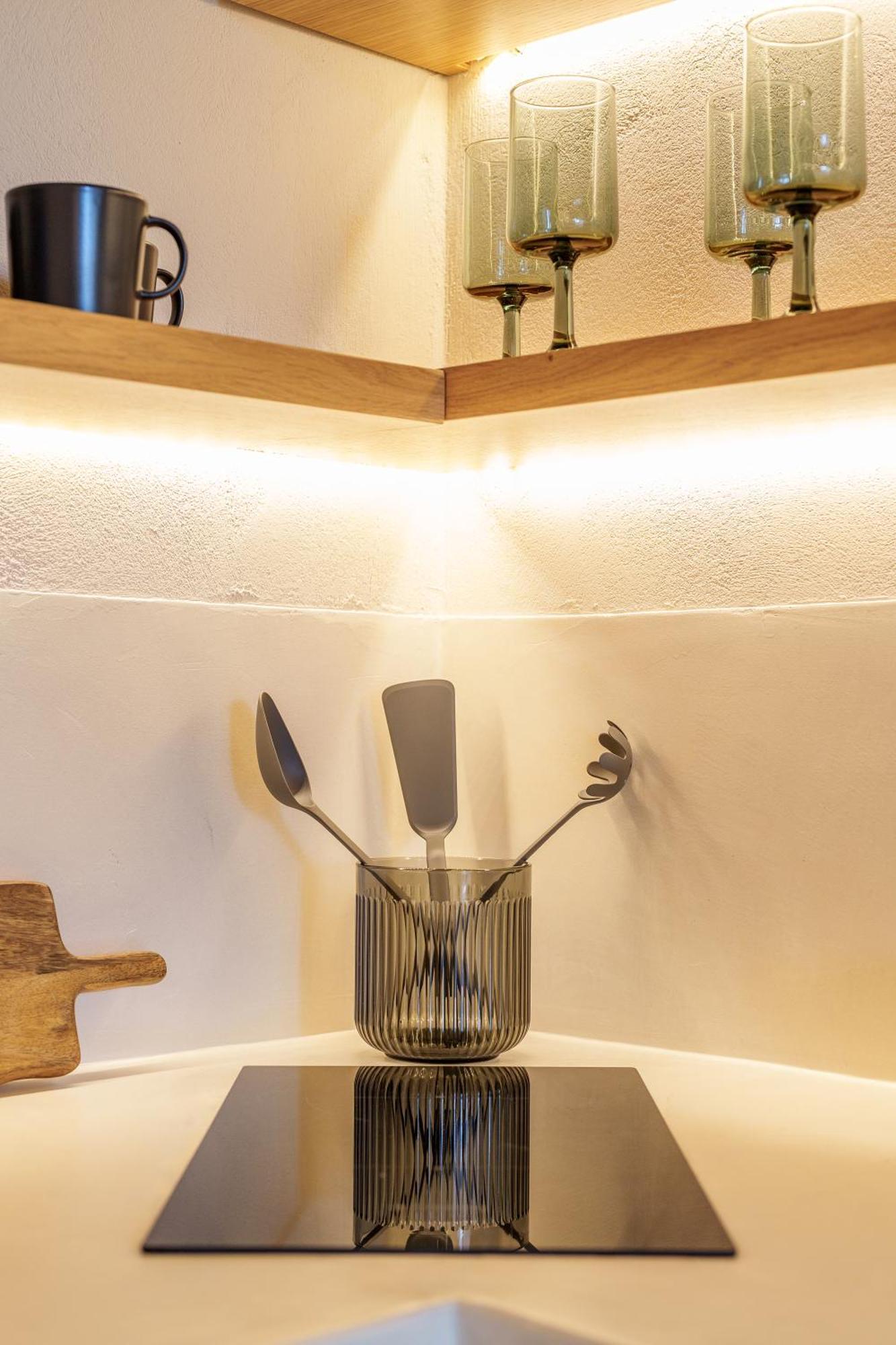 Sugarwhite Suites With Private Not Heated Pool Emporio  Dış mekan fotoğraf
